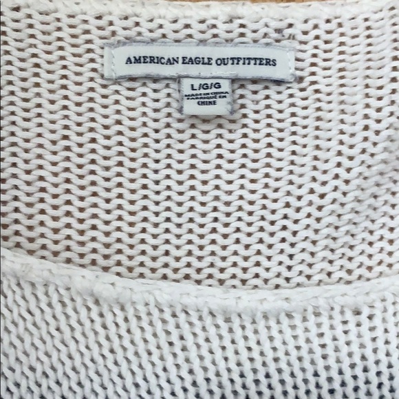 American Eagle knit white and navy sweater - Picture 2 of 4